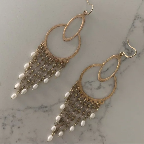 Handmade pearl duster earrings - Picture 8 of 9